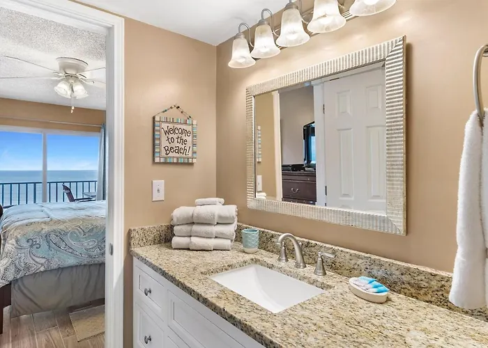Ocean House 1805 Apartment *
