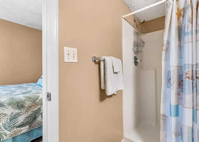 Ocean House 1805 Apartment *