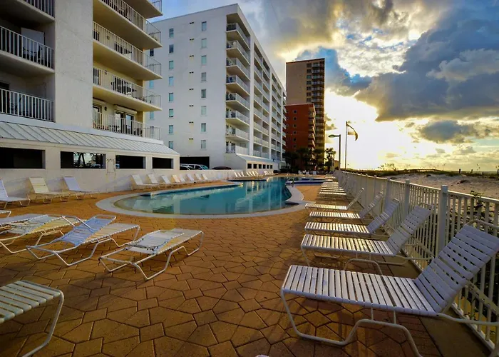 Ocean House 1805 *